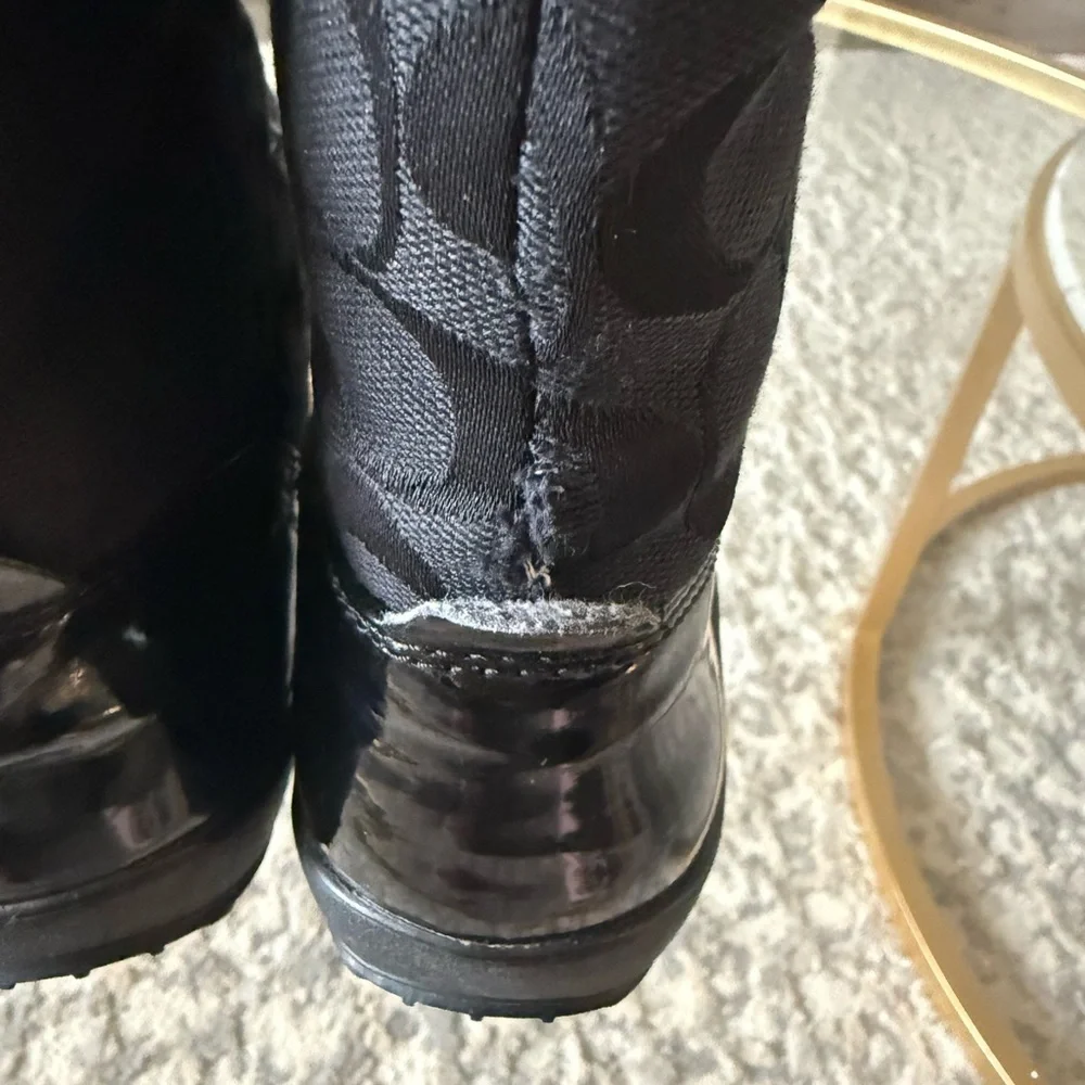 Coach Peggy Signature Snow Boots Black Lace Up Winter Boots Size 8.5B